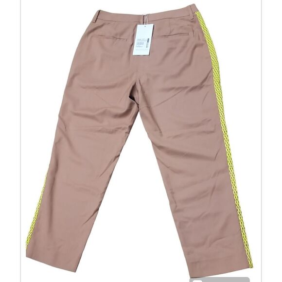 The Empower Colorblock Slim Crop Pants - Picture 8 of 8